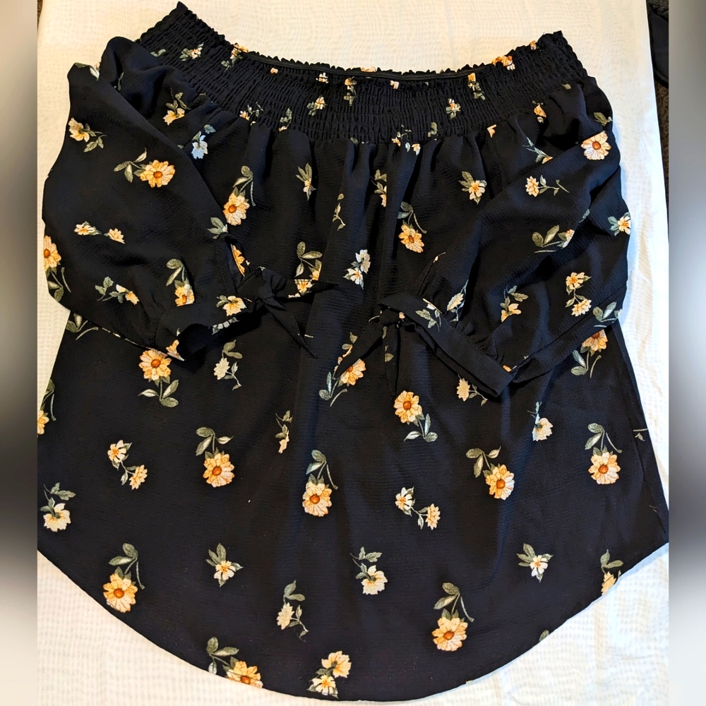 Rue 21 Women's Off Shoulder Floral Blouse
